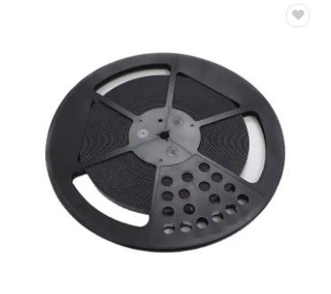 Type audio d'autobus d'IC/visuel commandé QFP ROHS de matrice de commutation STV6414AD