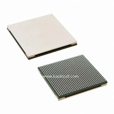 Puces programmables de famille de la puce XC4VSX55-10FFG1148C Virtex-4 d'IC